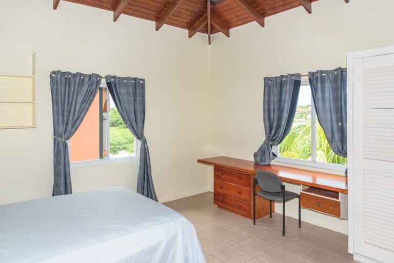 WhatsApp-Image-2025-12-01-at-15.40